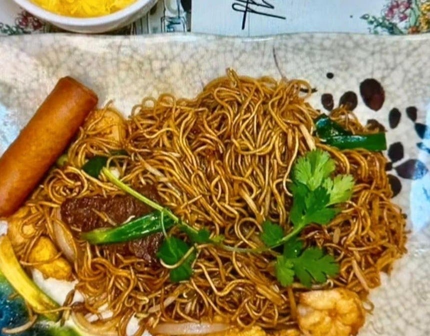 L20. Soft Noodle (Beef Chicken Shrimp Mix) (L).