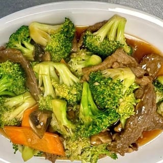 L3. Broccoli Beef (L)
