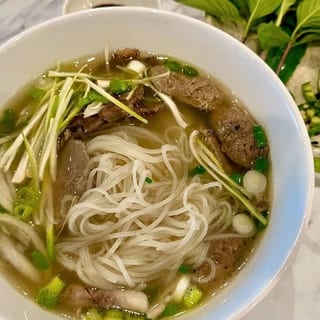 316. Pho - Noodle Soup with Tofu (Beef Broth)