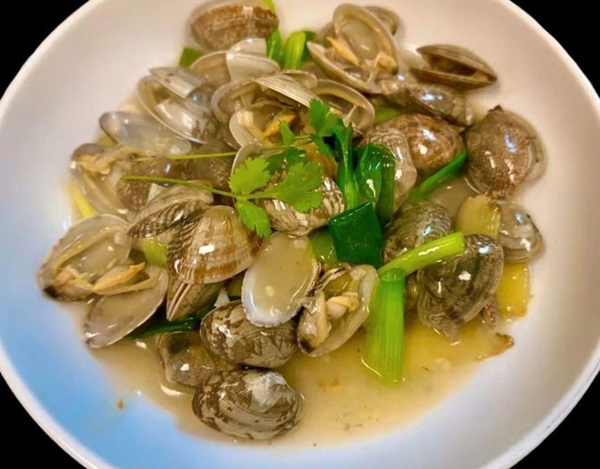 139. Clam with Ginger & Onion.