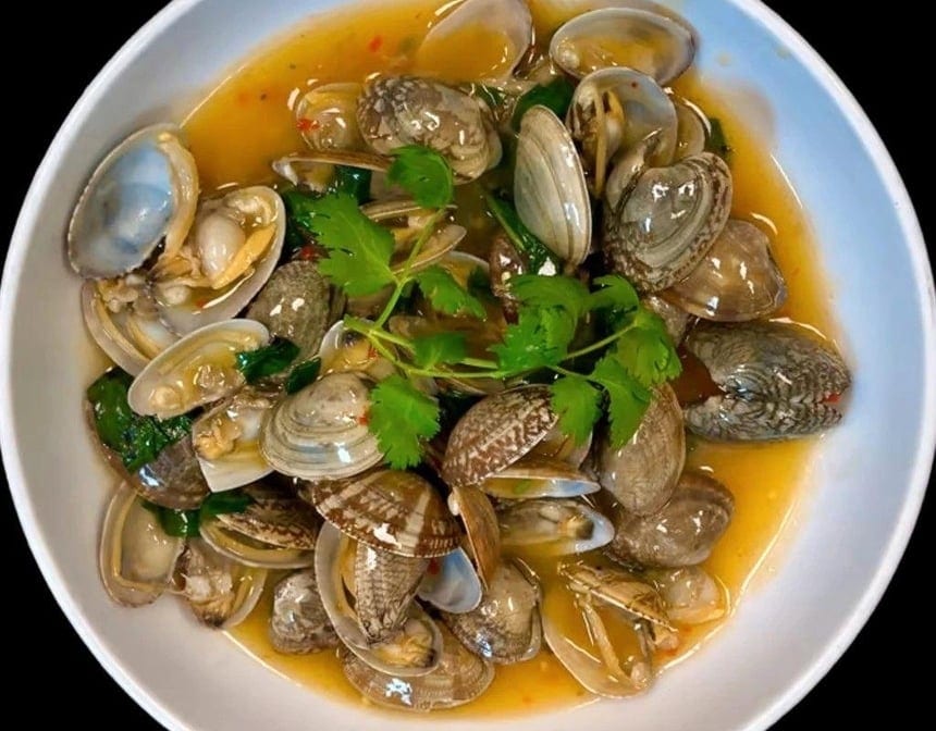 1310. Clam with Vietnamese Basil.
